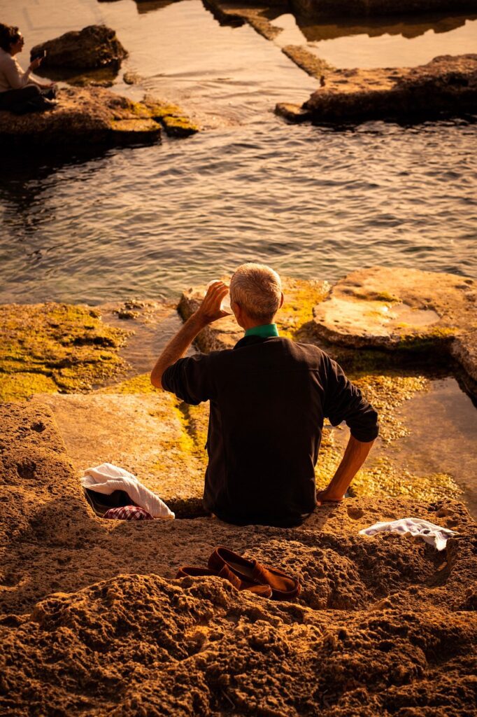 sea, man, nature, sunset, vacation, ocean-7914544.jpg